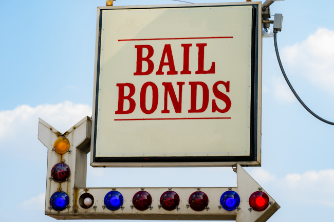 Reasons to Choose Us as Your Bail Bond Agency [infographic]